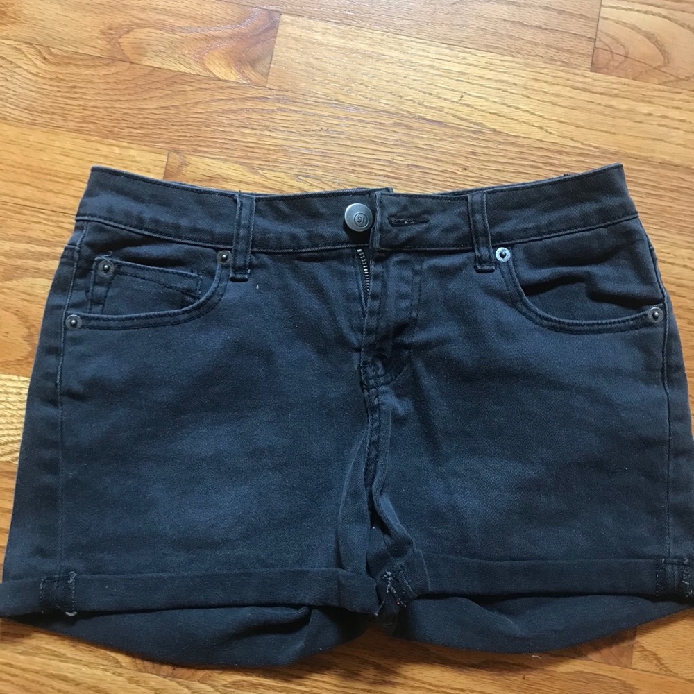 Black Shorts- The Classic Mid Rise